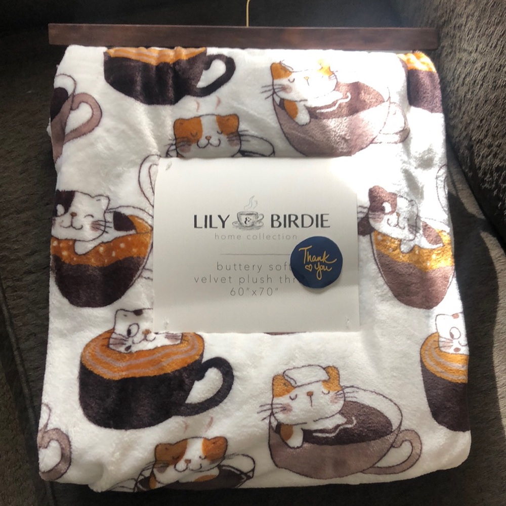 CATS in Coffee Cups Plush Throw Blanket